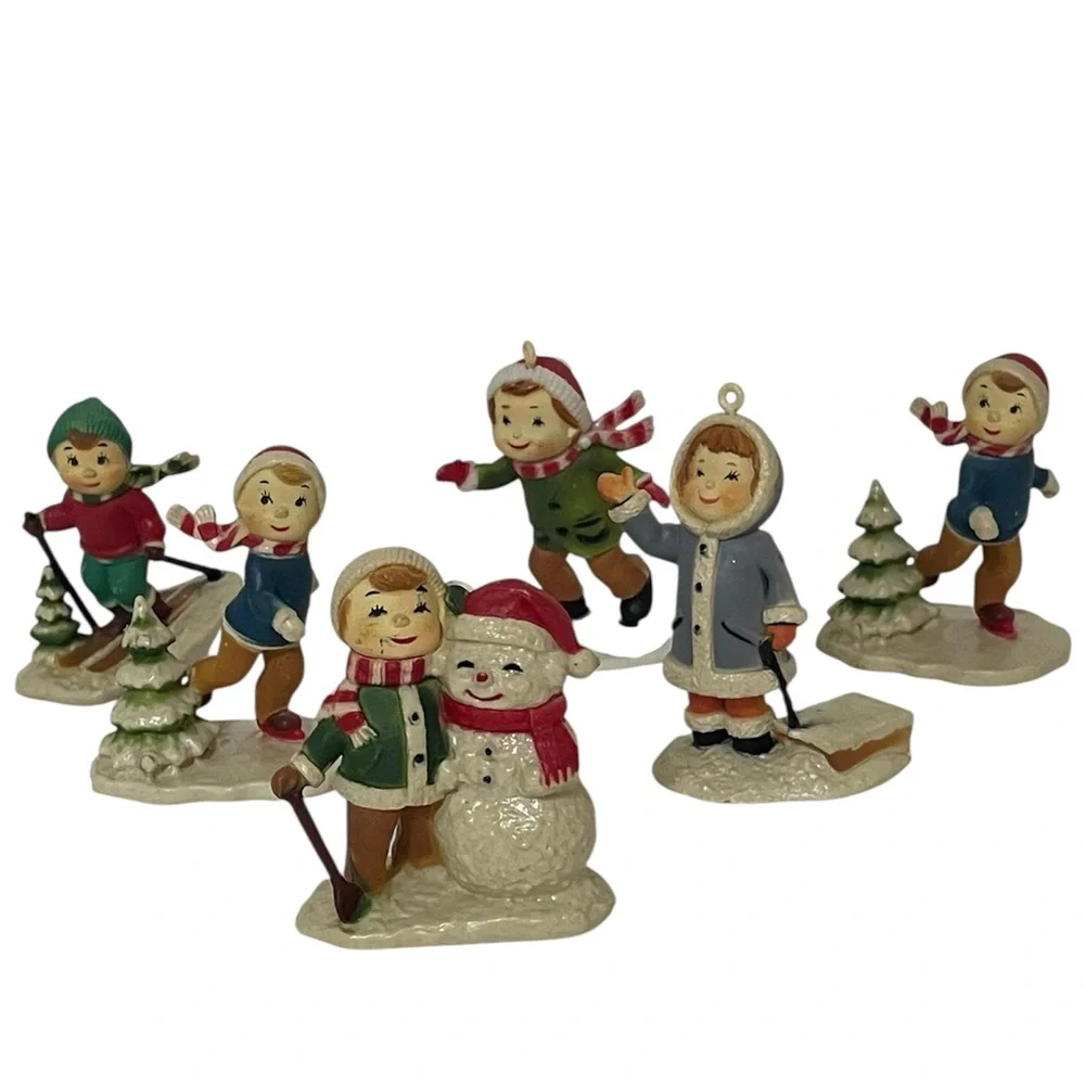 Vintage Set/6 ornaments children in the snow molded plastic made in Macau